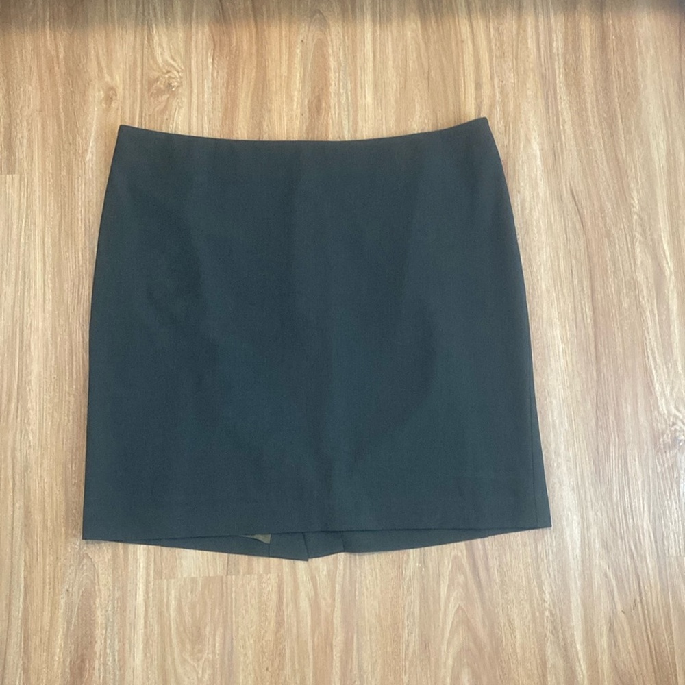 MM LAFLEUR Noho Lined Pencil Skirt in Dark Pine Green Size +3 - Picture 2 of 7